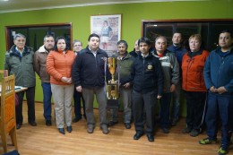 Rotary  Club donó trofeo a la Asociación de Fútbol de Última Esperanza